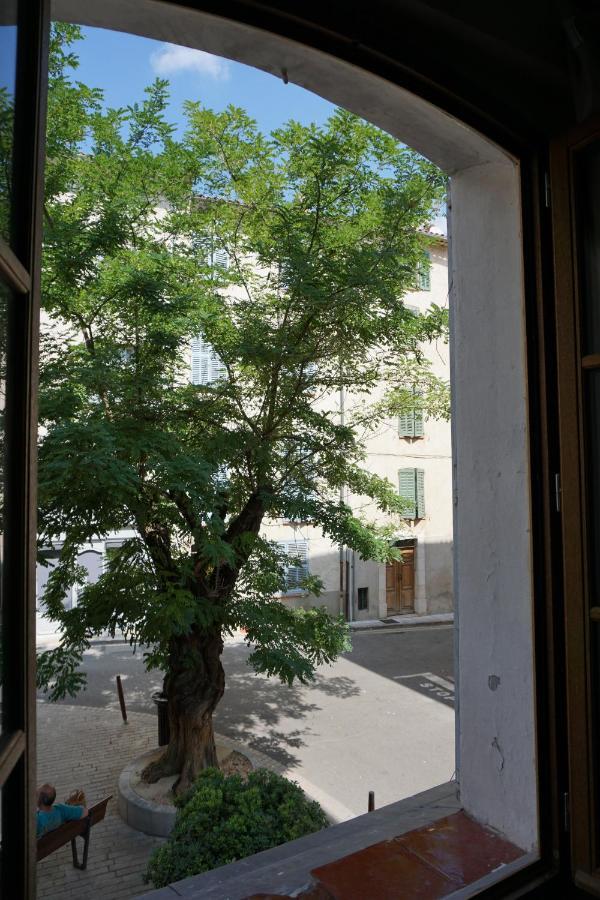 La Maison Des Artistes Apartment Cotignac Exterior photo