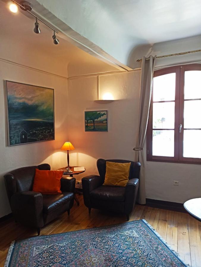 La Maison Des Artistes Apartment Cotignac Exterior photo